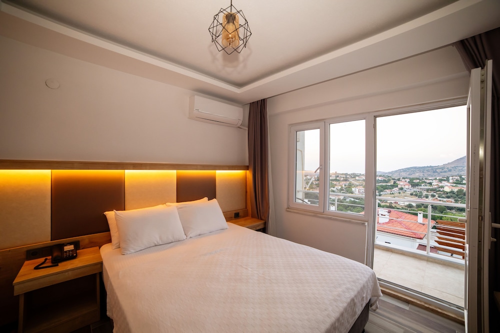 Standard Double Room, Balcony, City View
