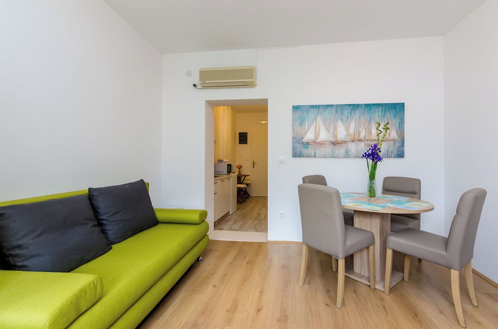 Studio (Superior Studio Apartment)
