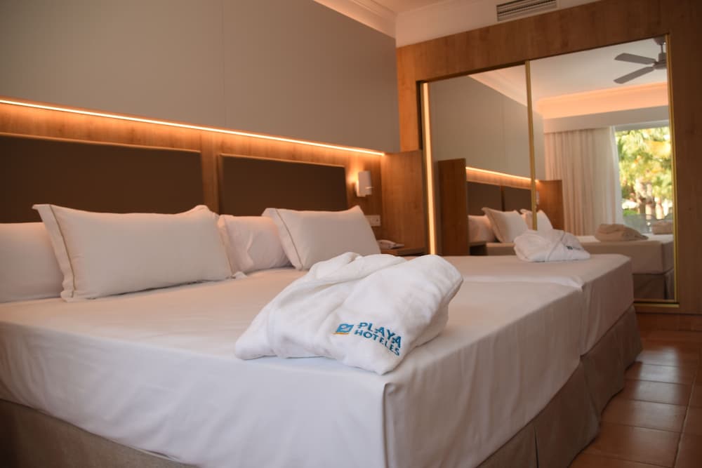 Superior Double Room, Terrace, Garden Area - Photo 7