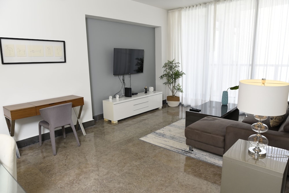 Apartamento de lujo 50K photo 2