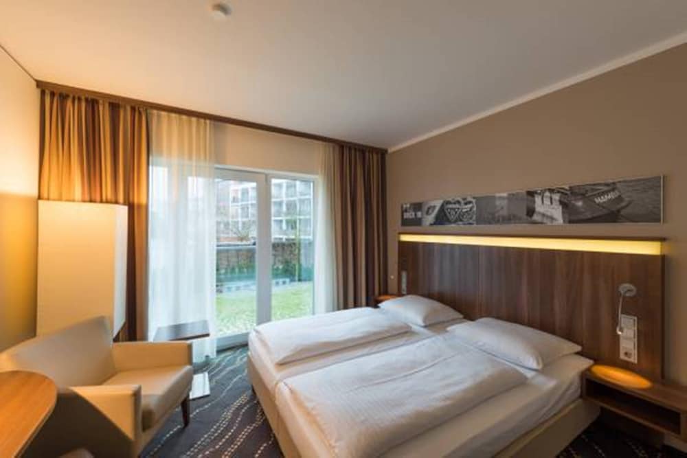 Standard Single Room, Courtyard Area