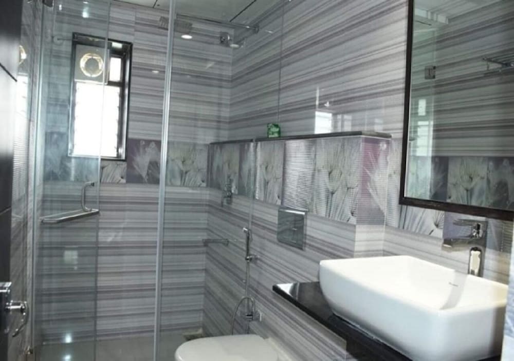 Deluxe Twin Room photo 2