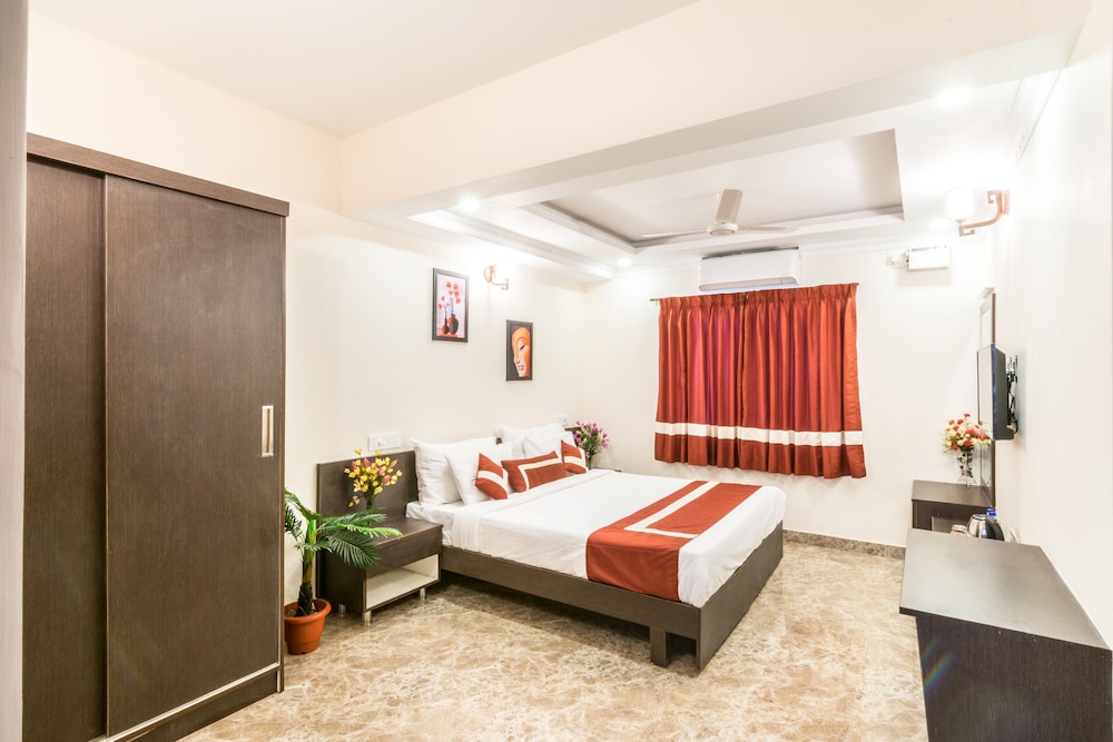 Superior Studio, 1 Queen Bed, Non Smoking, Kitchenette