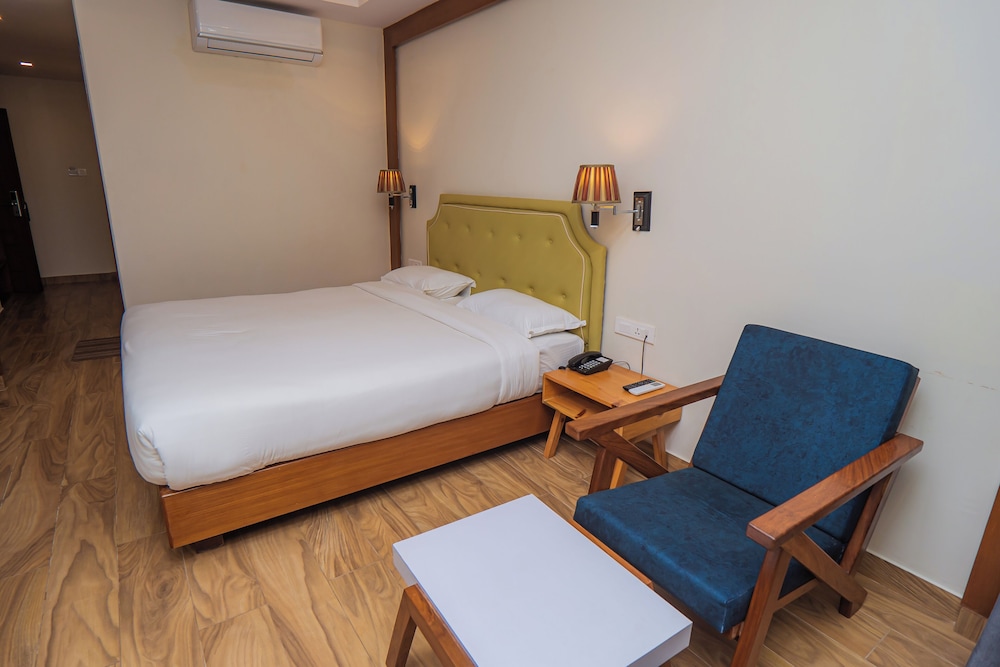 Deluxe Double Room - Photo 8