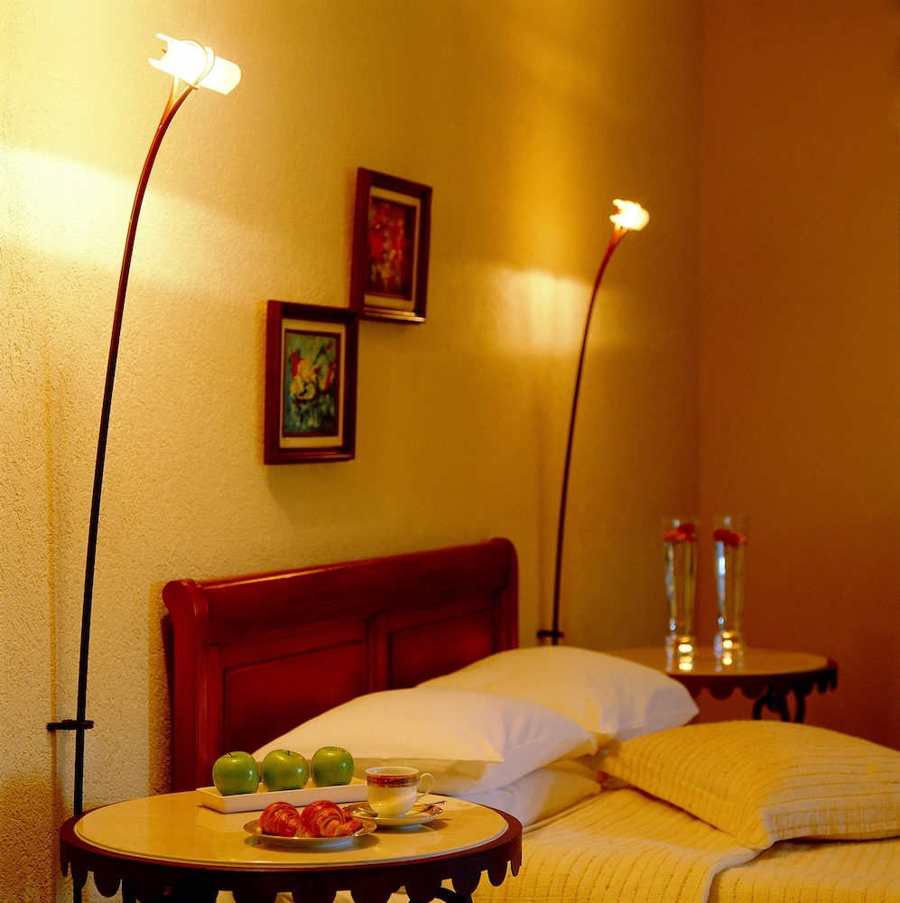 Standard Room photo 2