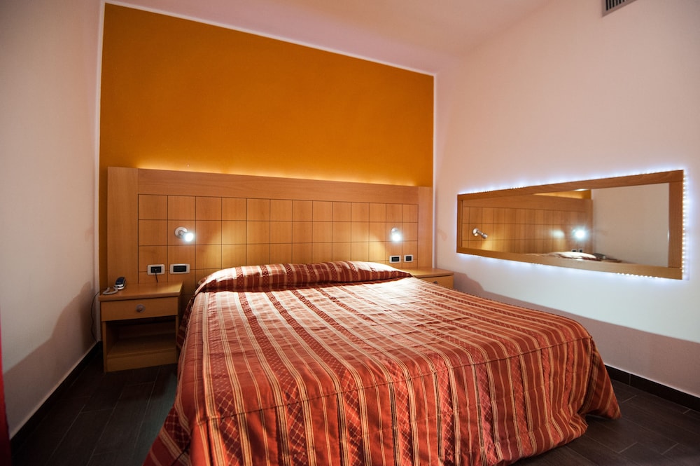 Standard Double Room Single Use photo 1