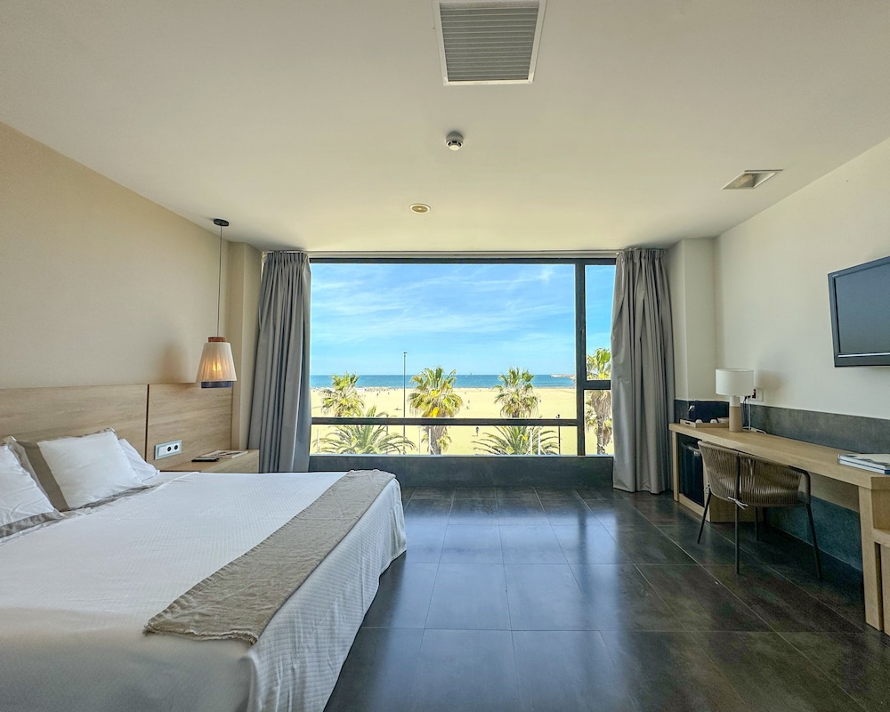 Suite, Sea View - Photo 4
