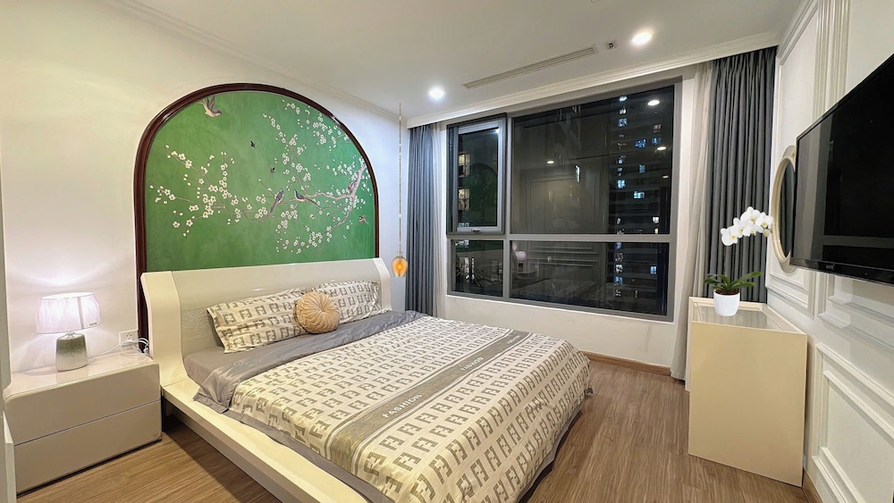 Panoramic Apartment, 2 Bedrooms, Balcony, City View photo 3