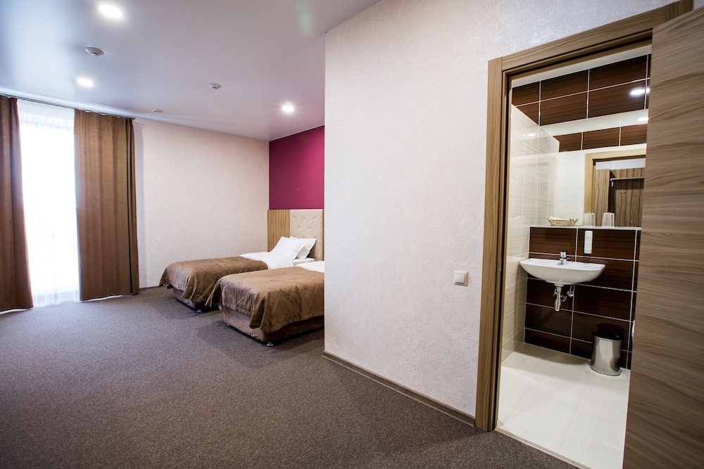 Superior Twin Room photo 2