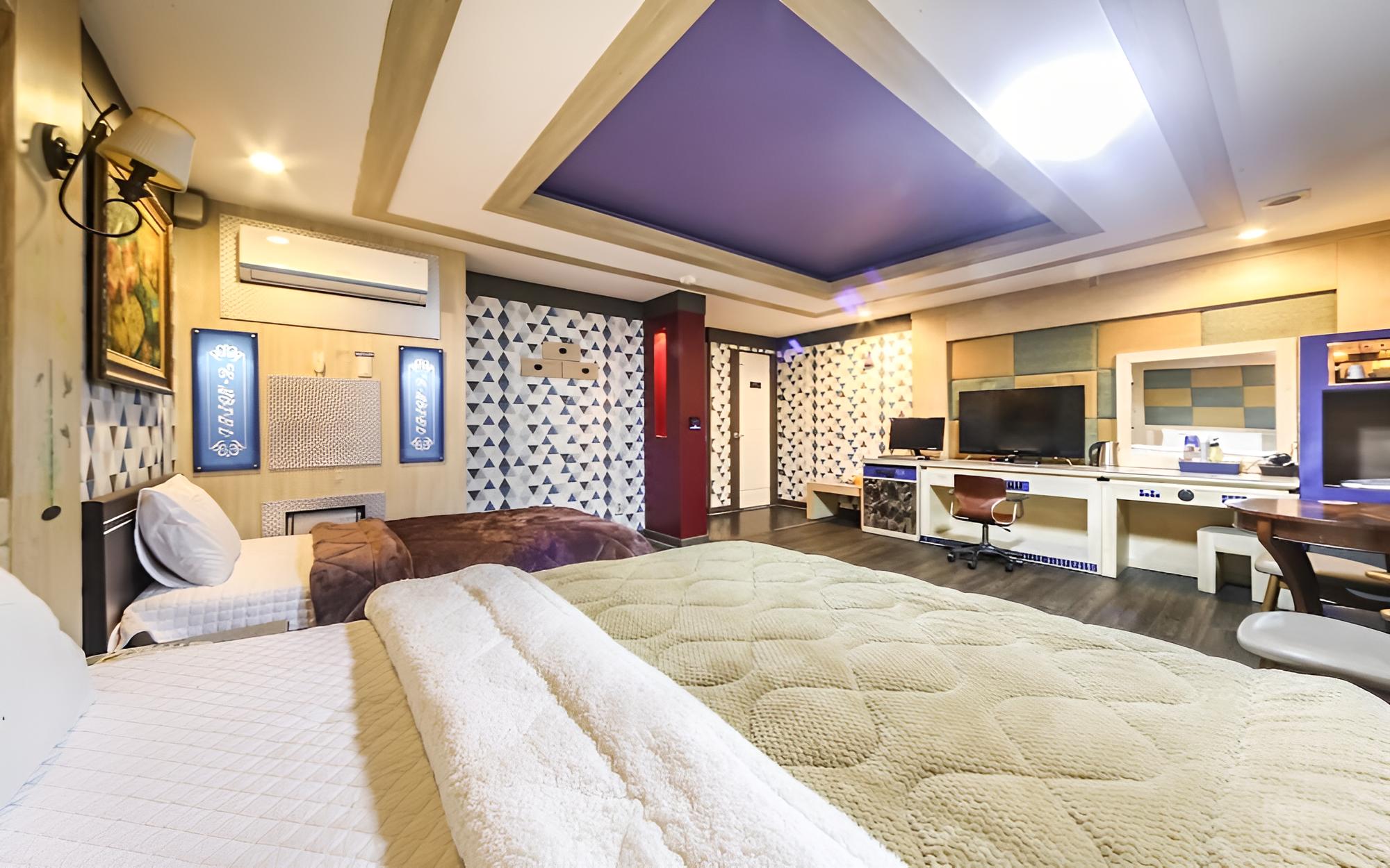 Room (VIP) - Photo 7