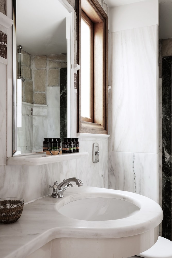 Junior Suite - Photo 8