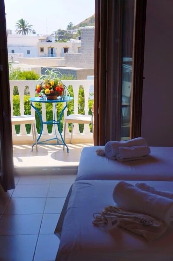 Double Room, Pool View photo 3