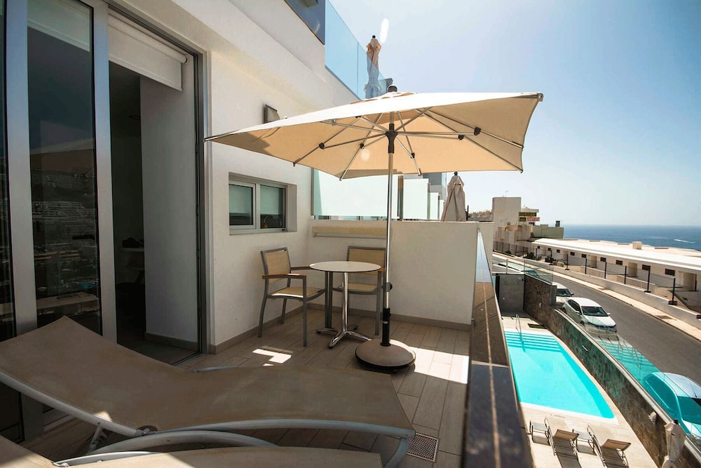 Premium Apartment, 1 Bedroom (Top Floor, Single Use)