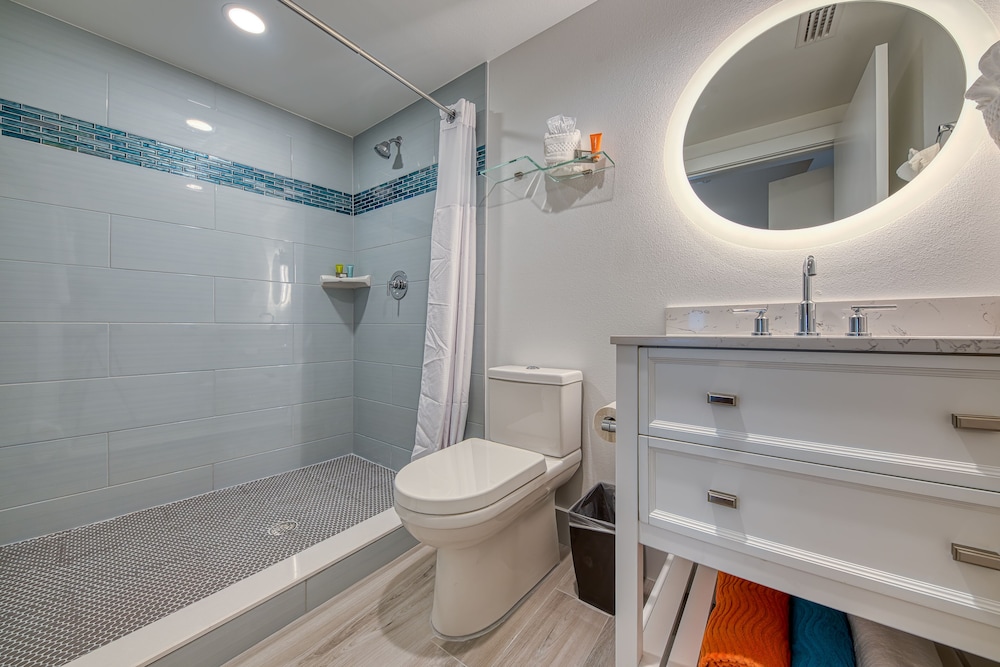 Suite, 2 Bedrooms, Bay View - Photo 12