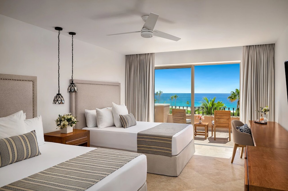 Deluxe Room, 2 Double Beds, Ocean View
