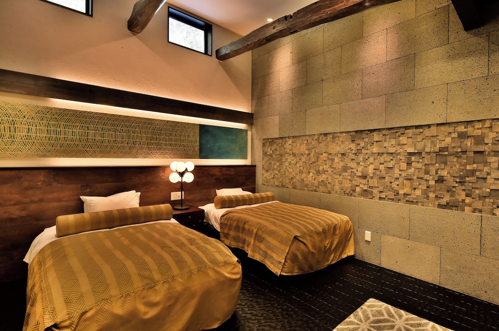 Menou Guestroom with Open-Air Bath, Non Smoking photo 3