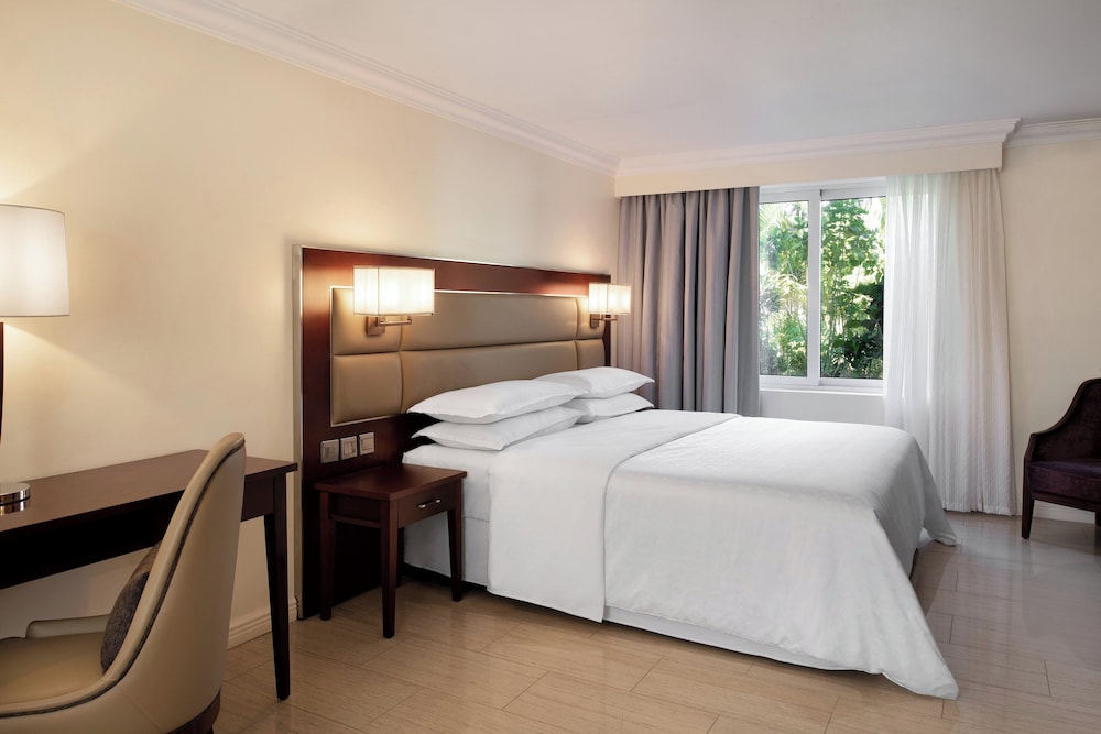 Suite, 1 Double Bed photo 2