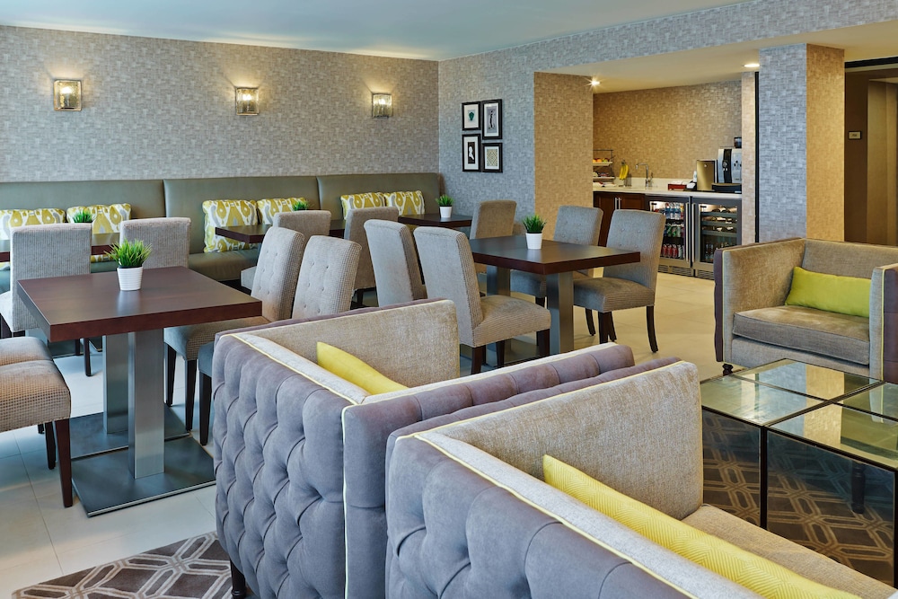 Club Room, 2 Queen Beds - Photo 6