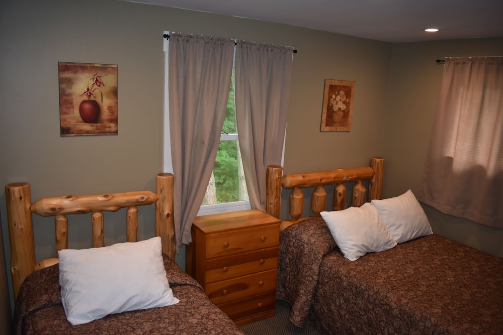 Standard Room, 3 Bedrooms, Non Smoking (Lakeside Deluxe Three Bedroom) photo 3