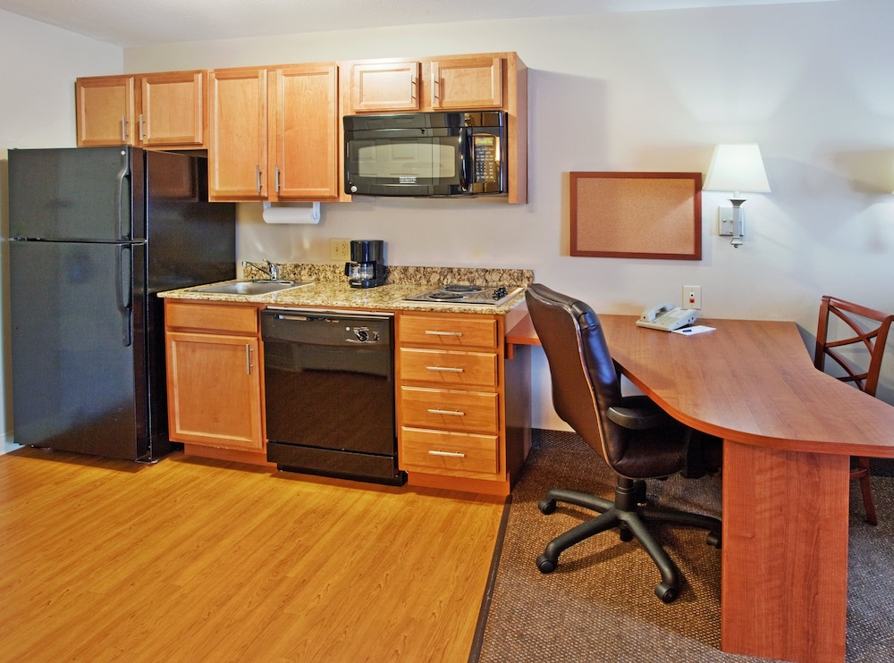 Studio Suite - Photo 3