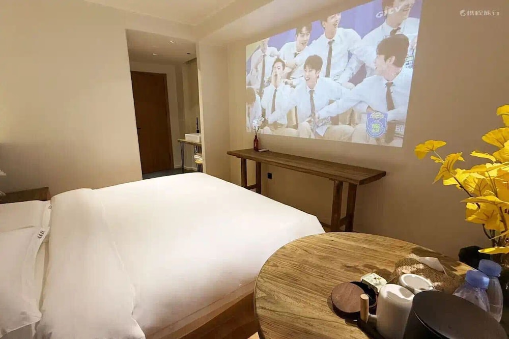 Comfort Double Room, City View
