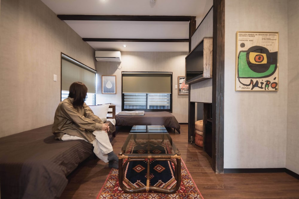 Traditional Twin Room, 2 Bedrooms, Ground Floor photo 1