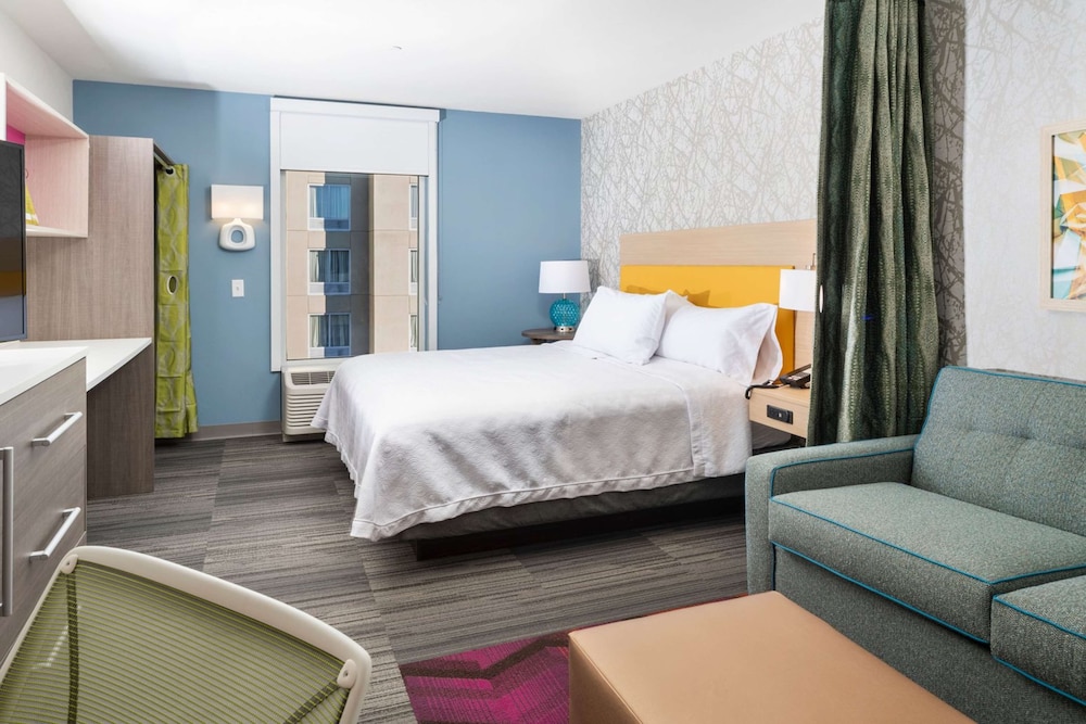 Room, 1 King Bed, Accessible (3x3 Shower)