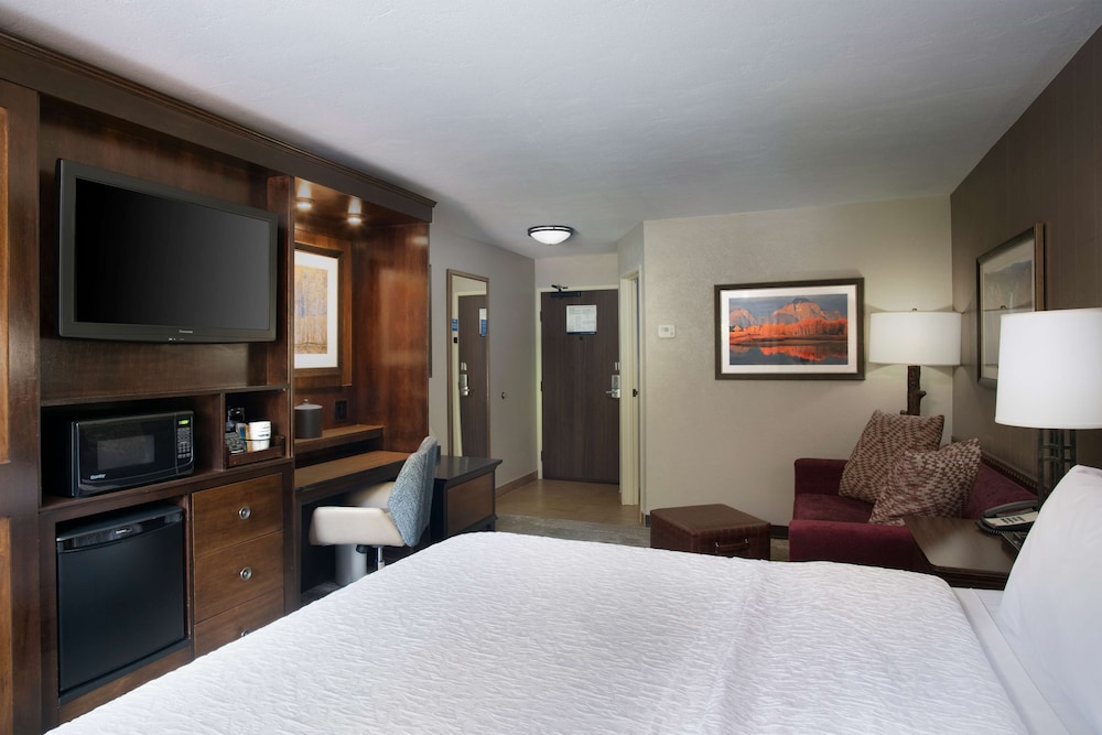 Studio, 1 King Bed, Non Smoking - Photo 2