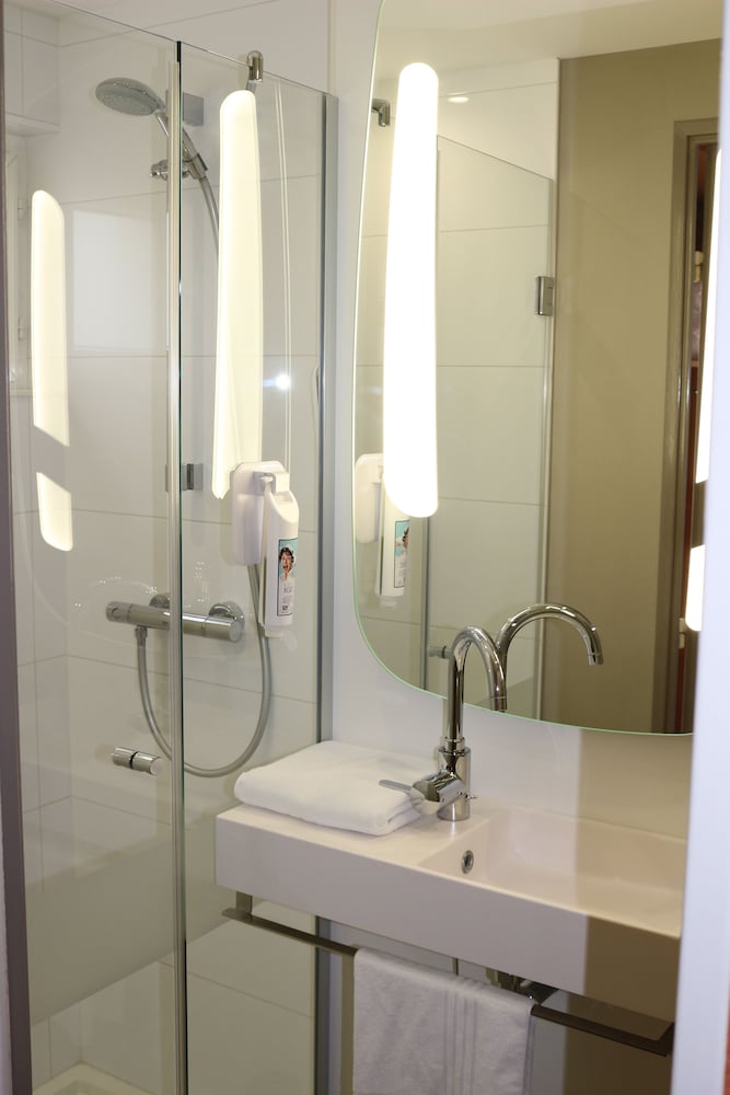 Standard Double Room, 1 Double Bed - Photo 4