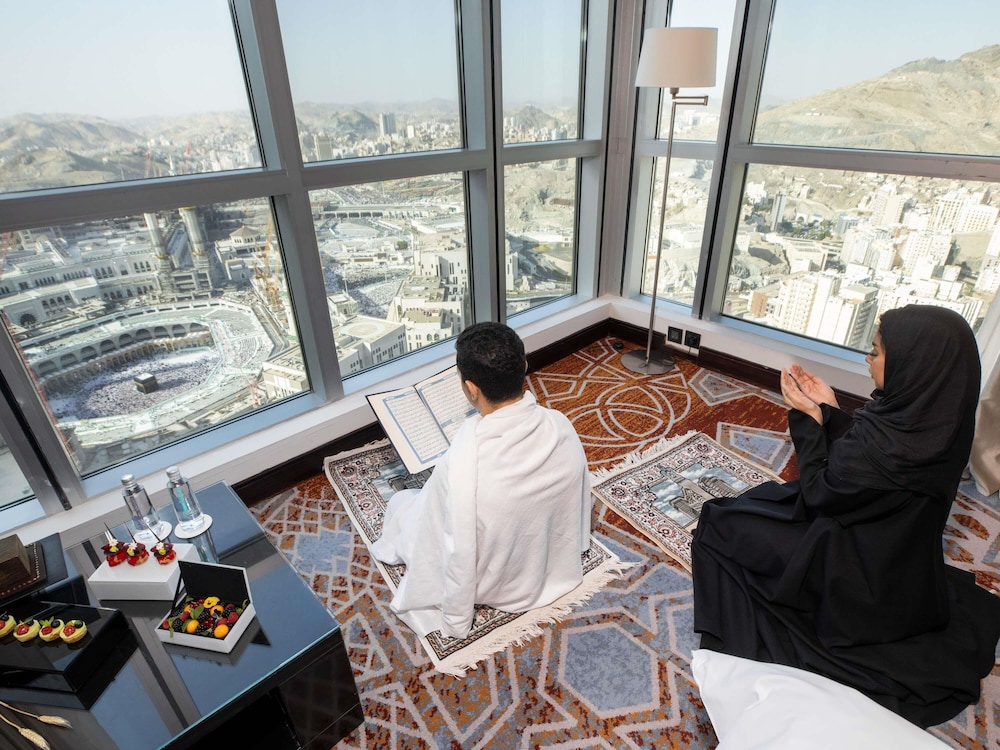 Executive Suite, 2 Bedrooms, City View thumbnail 5