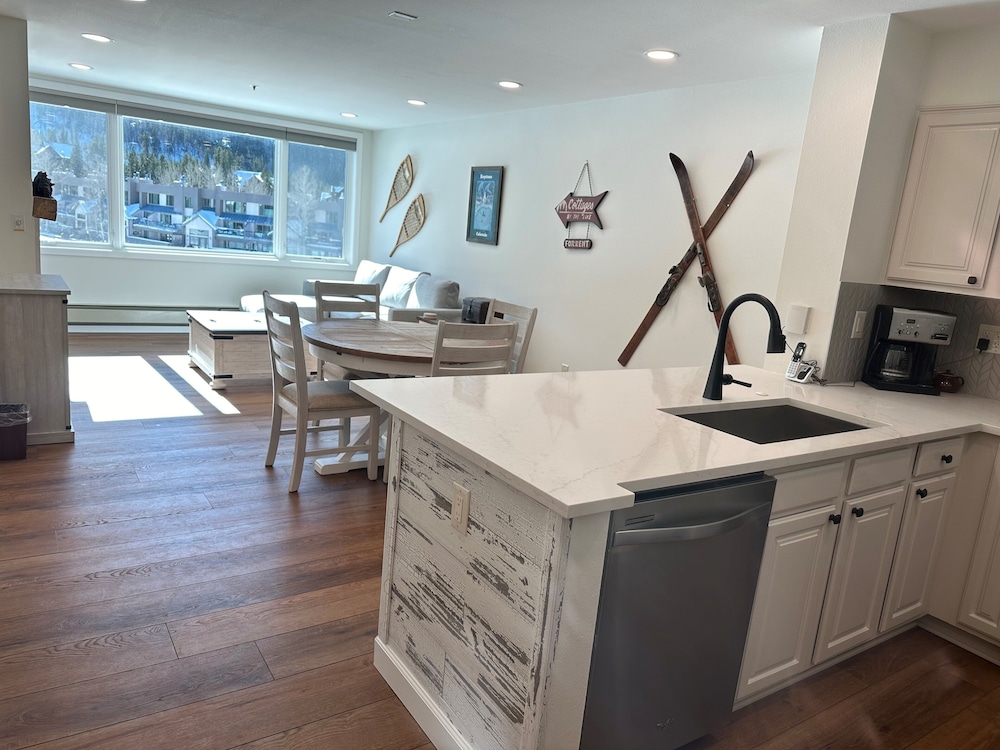 Condo, 1 Bedroom