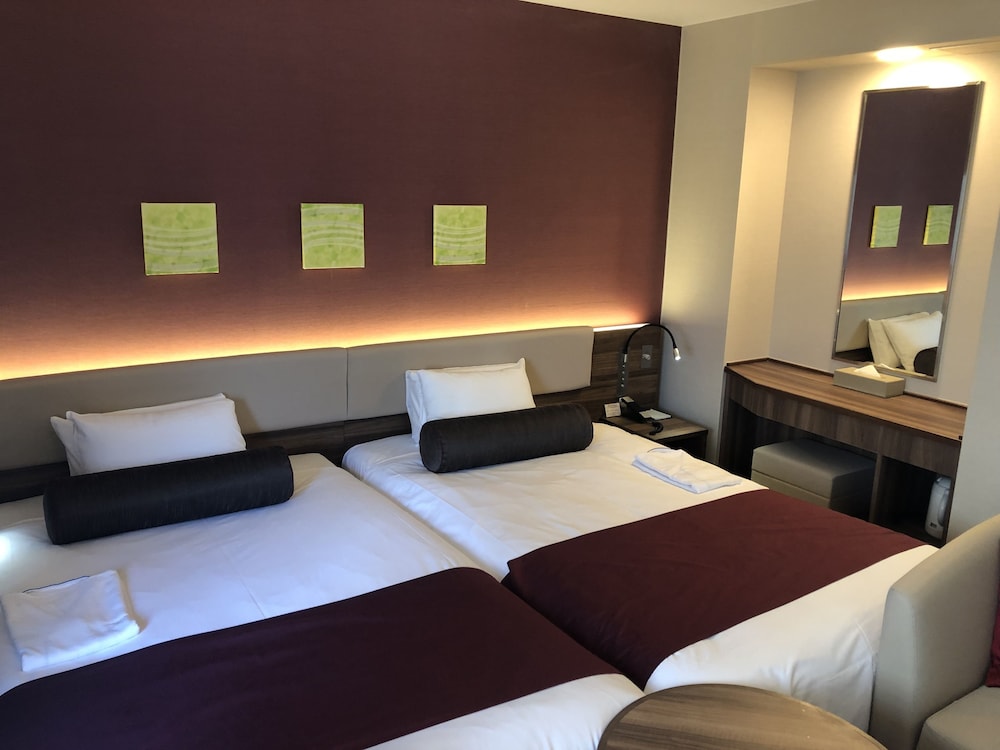 Superior Twin Room, Smoking (5 min walk from Shinagawa Station) photo 3