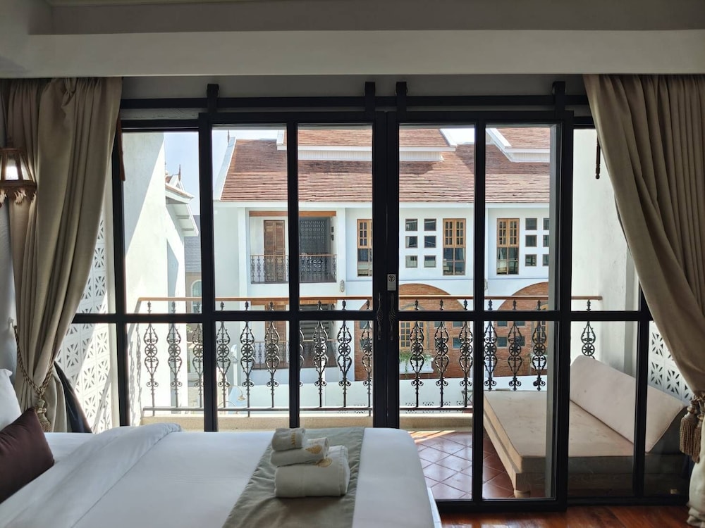 Deluxe Twin Room, 2 Twin Beds (Lanna Deluxe) - Photo 1