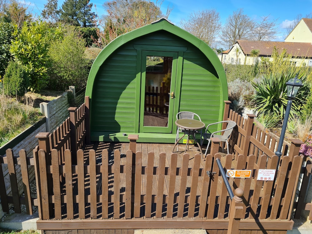 Classic Chalet, Lake View (Swallow - Glamping Pod ) - Photo 1