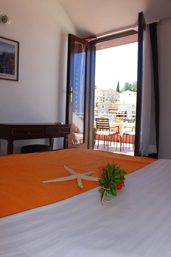 Panoramic Apartment, 2 Bedrooms, Sea View photo 3