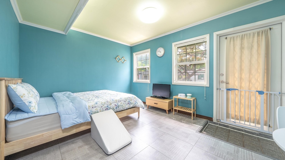 Basic Room, 1 Bedroom (Room A102) - Photo 1