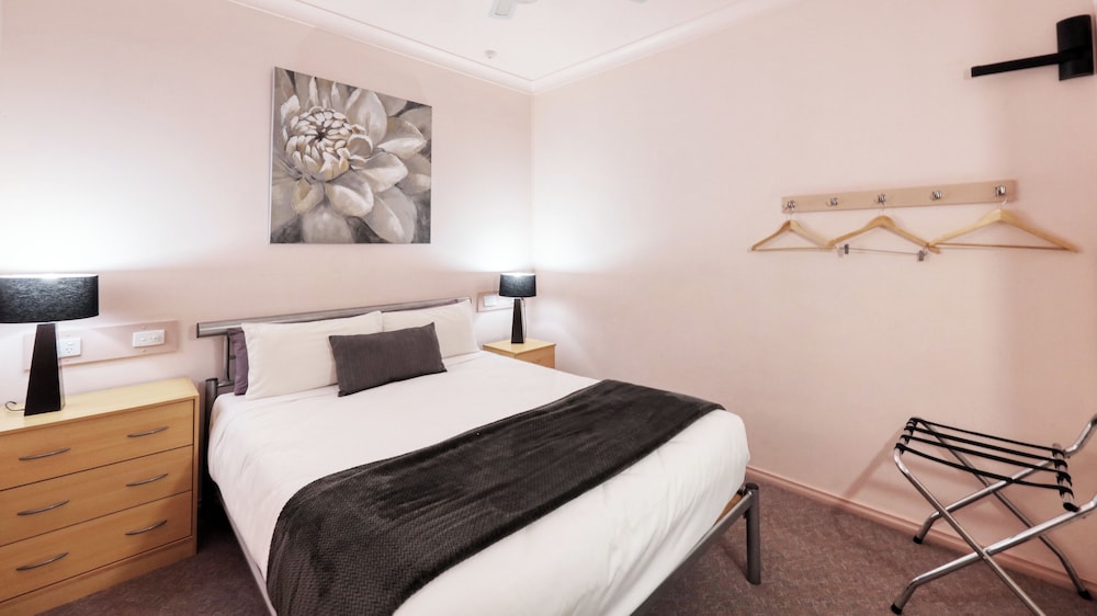 Two-Bedroom Family Suite, Accessible photo 2