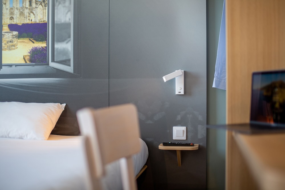 Twin Room, Non Smoking photo 3