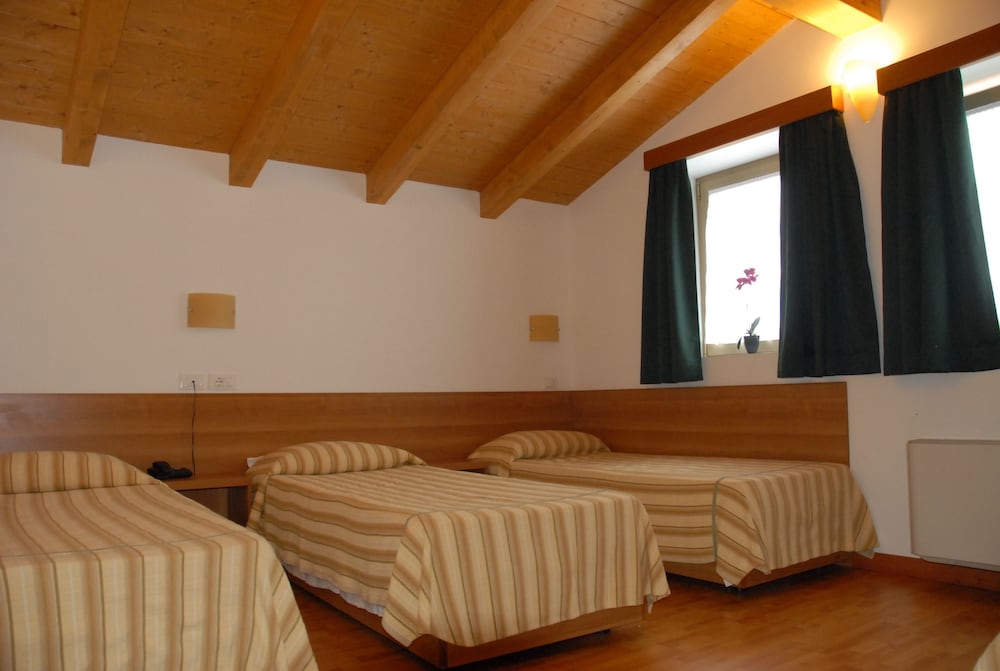 Standard Quadruple Room photo 1