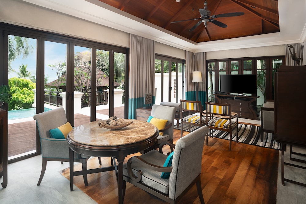 Villa, 1 Bedroom, Club Lounge Access, Oceanfront (Pool) photo 2