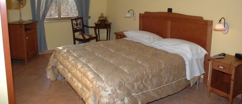 Standard Double or Twin Room photo 2