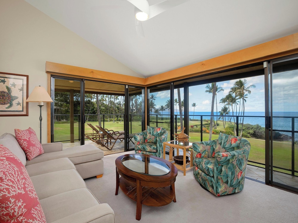 Condo, 2 Bedrooms, Oceanfront (1704)