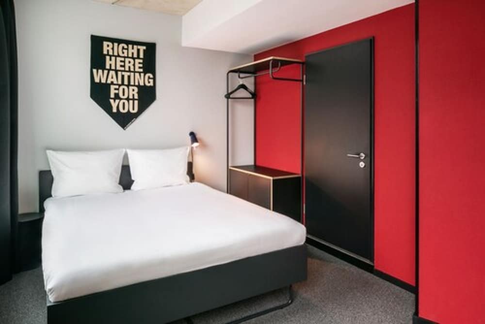 Standard Room photo 1