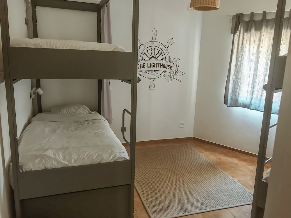 Shared Dormitory, Mixed Dorm (4 Beds - 2) photo 1