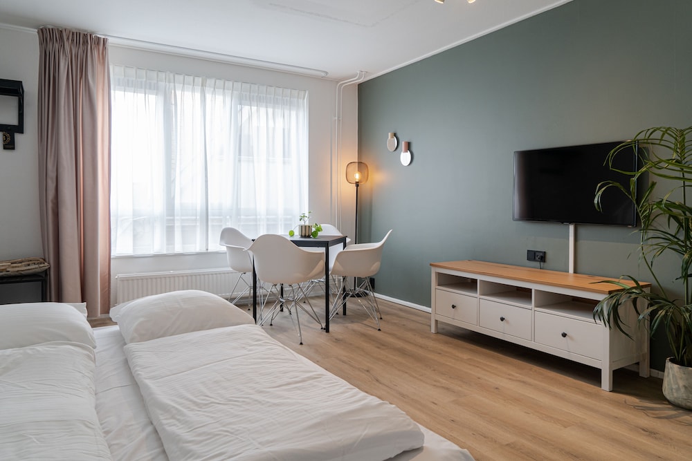 Family Apartment photo 2