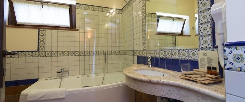 Standard Double Room Single Use photo 2
