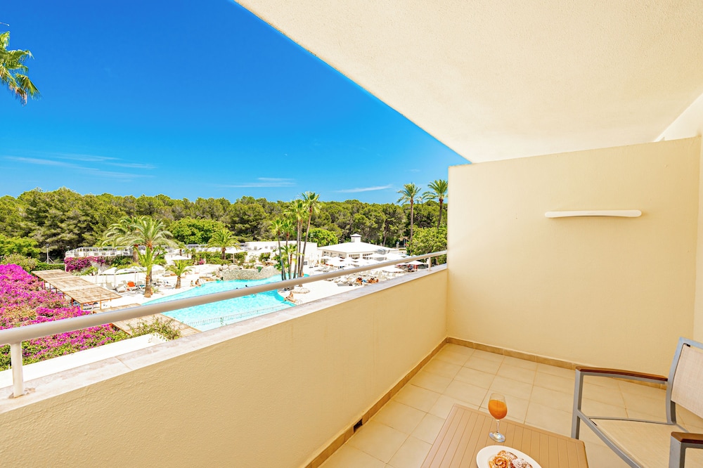 Junior Suite, Terrace, Pool View (2 People) - Photo 4