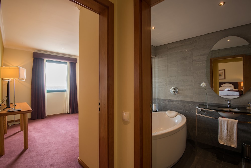 Junior Suite (Superior) - Photo 11