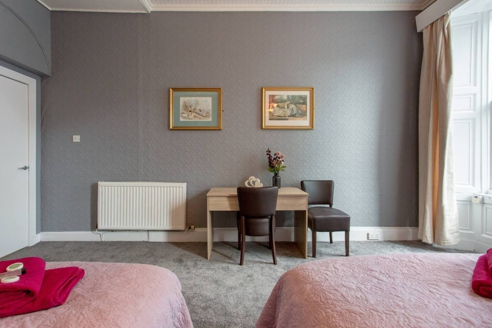 Apartment - Photo 4