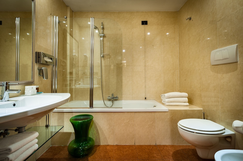 Junior Suite, Balcony - Photo 12
